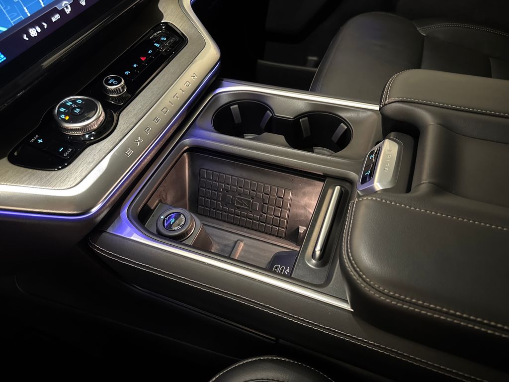 2025 Stone Blue Metallic Ford Expedition Max Platinum 4X4 SUV