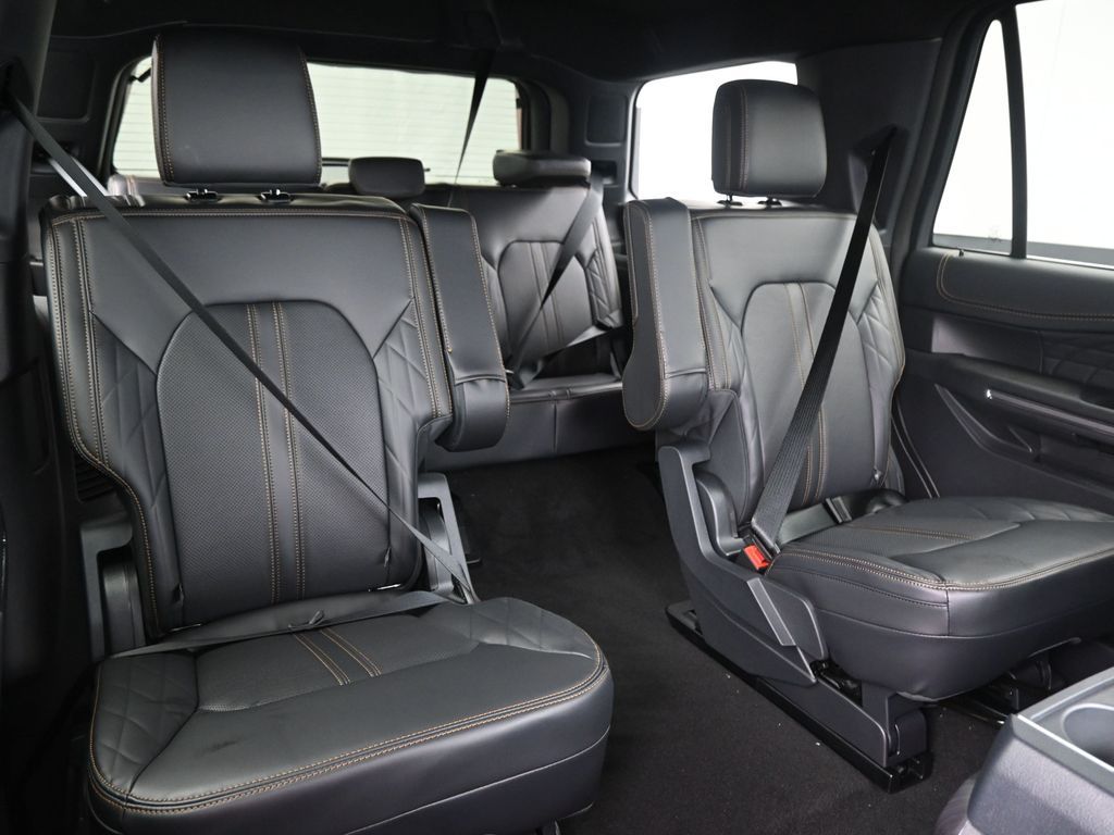 2024 Ford Expedition Platinum