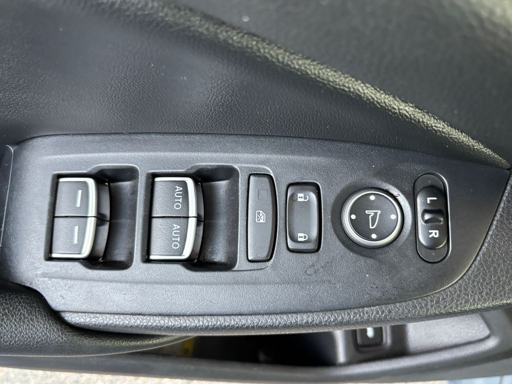 Thumbnail: 2022 Honda Accord - 24