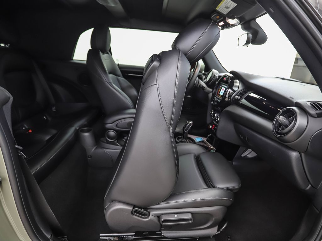 Thumbnail: 2020 MINI Cooper - 25