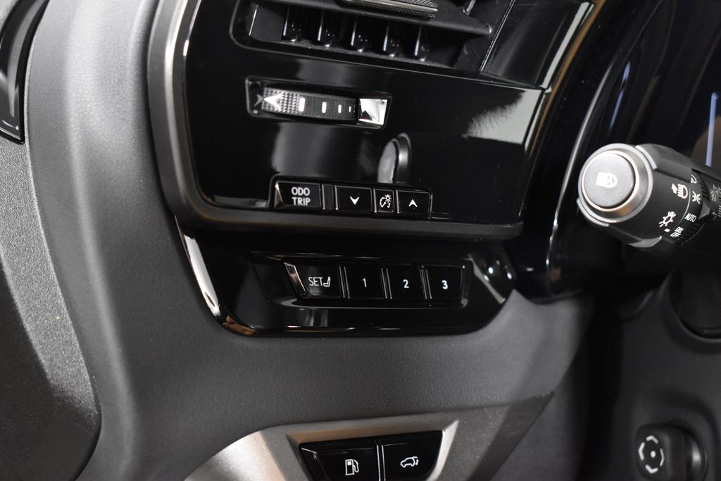 Thumbnail: 2025 Lexus RX - 27