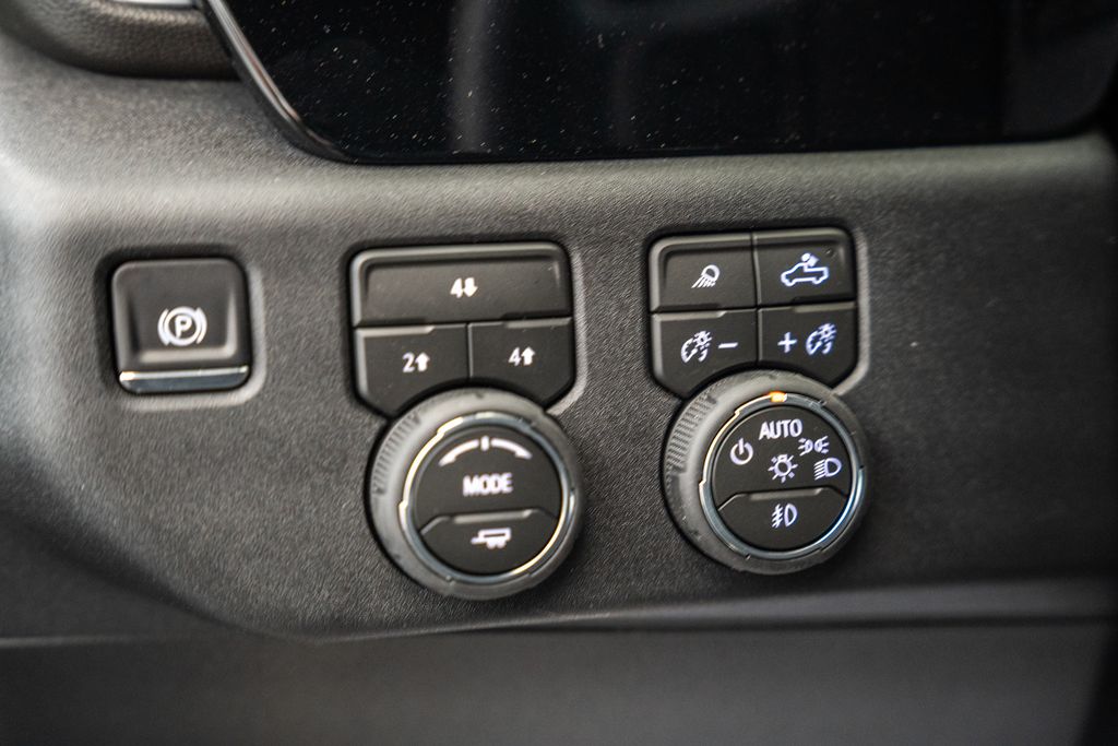 ChevroletSilverado 2500HD38