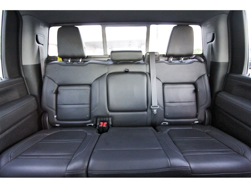 2022 GMC Sierra 2500HD Denali White at EAG Ford Navasota
