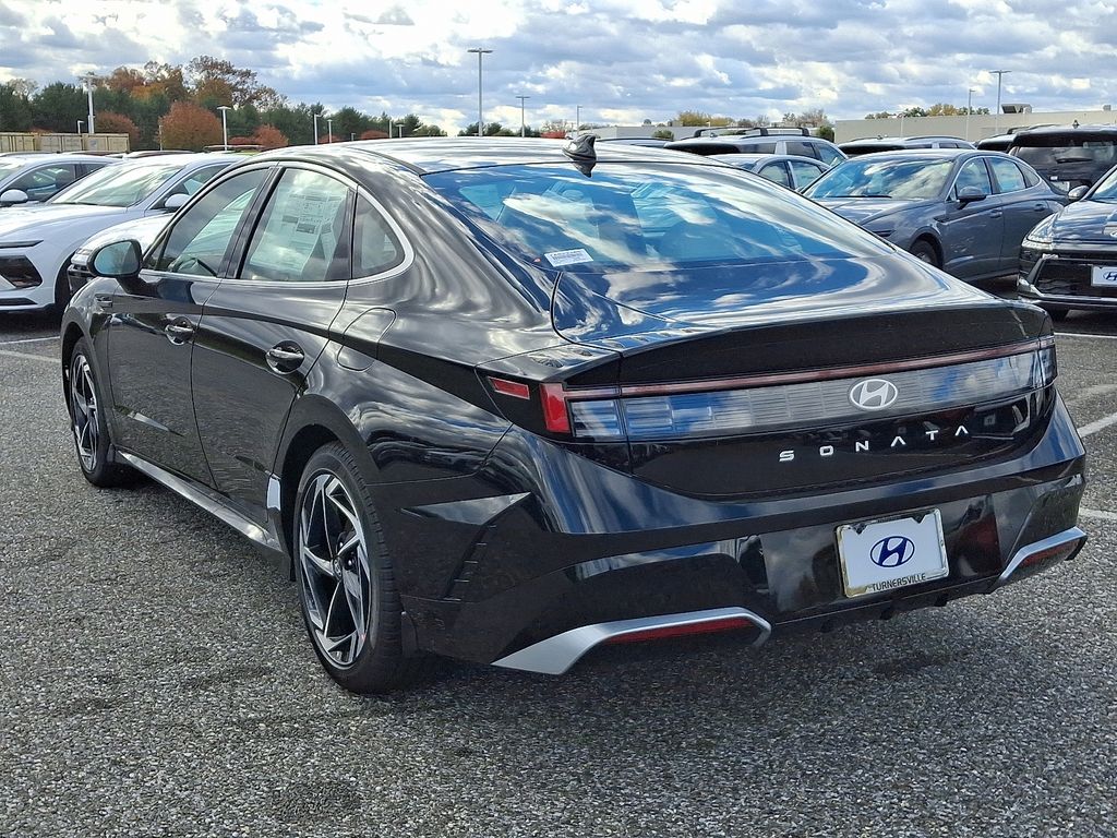 Thumbnail: 2026 Hyundai Sonata - 3