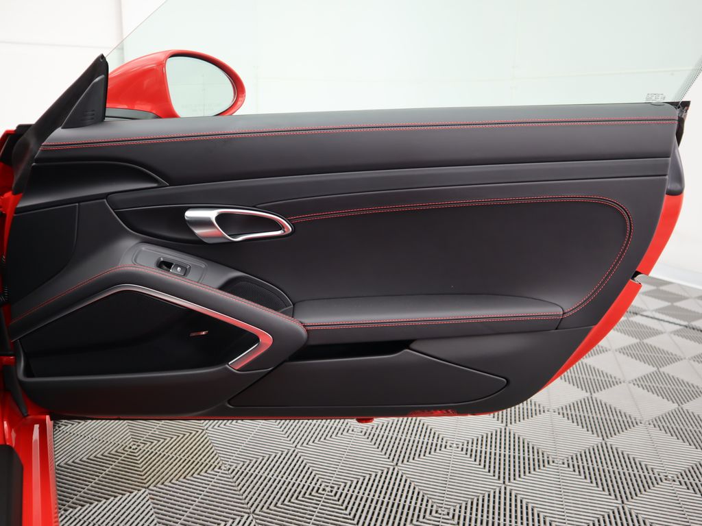 2024 Porsche 718 Cayman  23