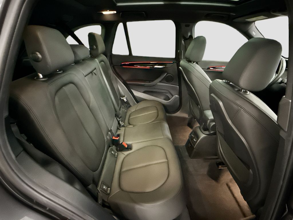 Thumbnail: 2021 BMW X1 - 21