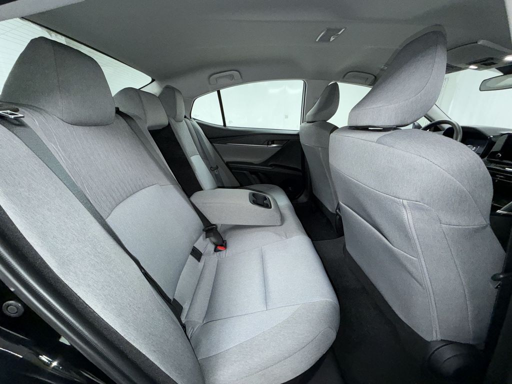 2026 Toyota Camry LE - Photo 18