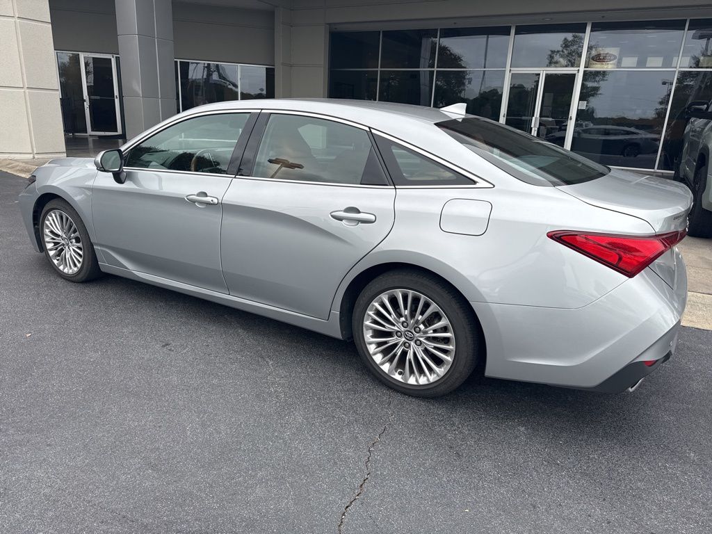 2020 Toyota Avalon Limited photo 4