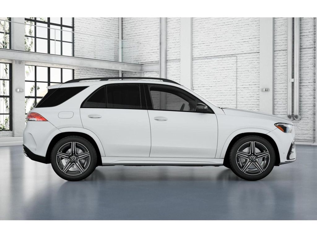 Thumbnail: 2026 Mercedes-Benz GLE - 2
