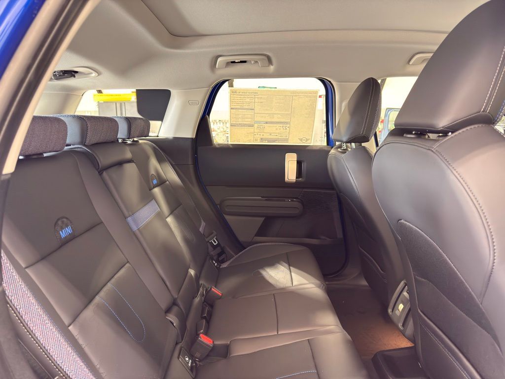 Thumbnail: 2025 MINI Cooper Countryman - 26