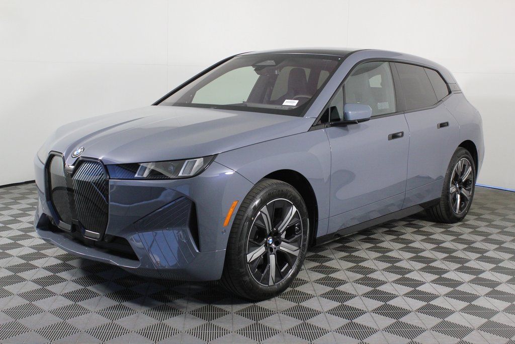 Thumbnail: 2026 BMW iX - 1