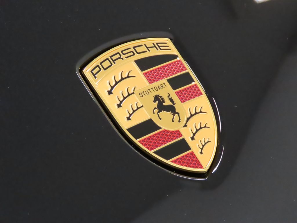 Thumbnail: 2025 Porsche Macan - 14