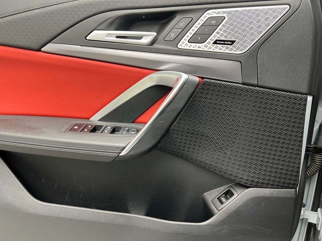 Thumbnail: 2025 BMW X2 - 20