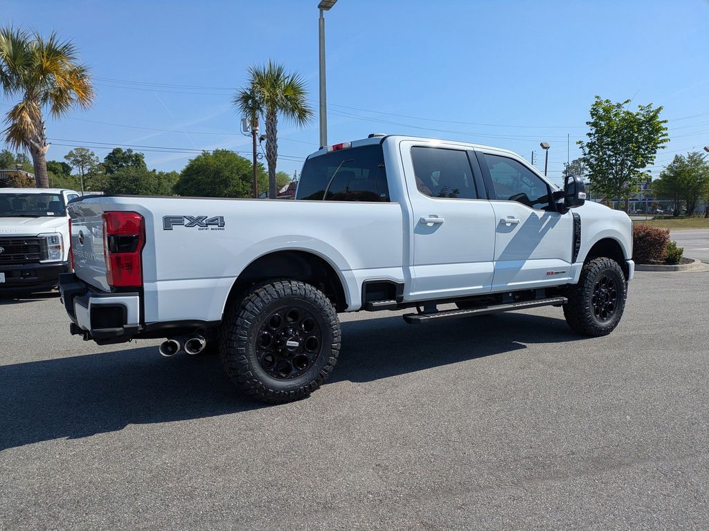 2026 Ford F-350 Super Duty LARIAT
