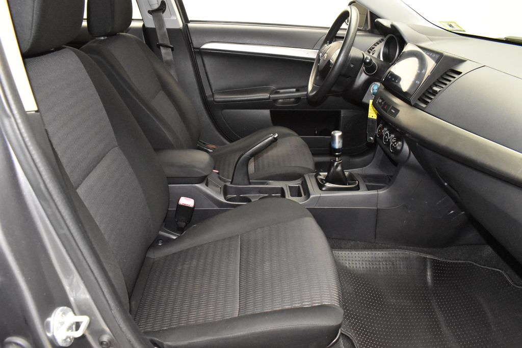 Thumbnail: 2012 Mitsubishi Lancer - 19