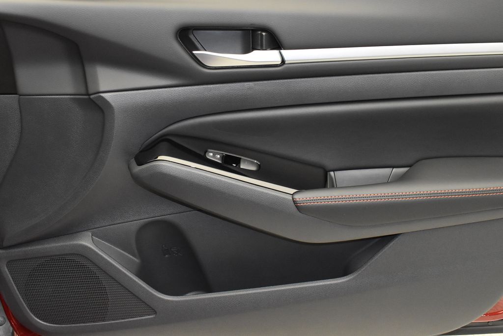 Thumbnail: 2025 Nissan Altima - 24