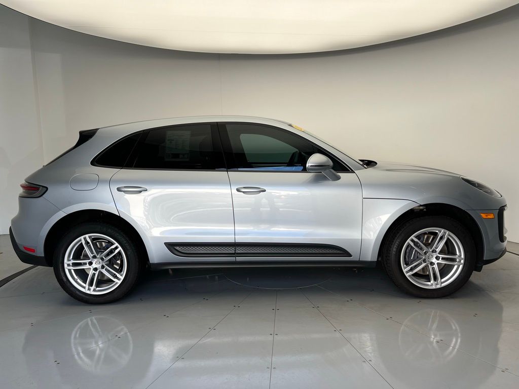 2023 Porsche Macan Base 5