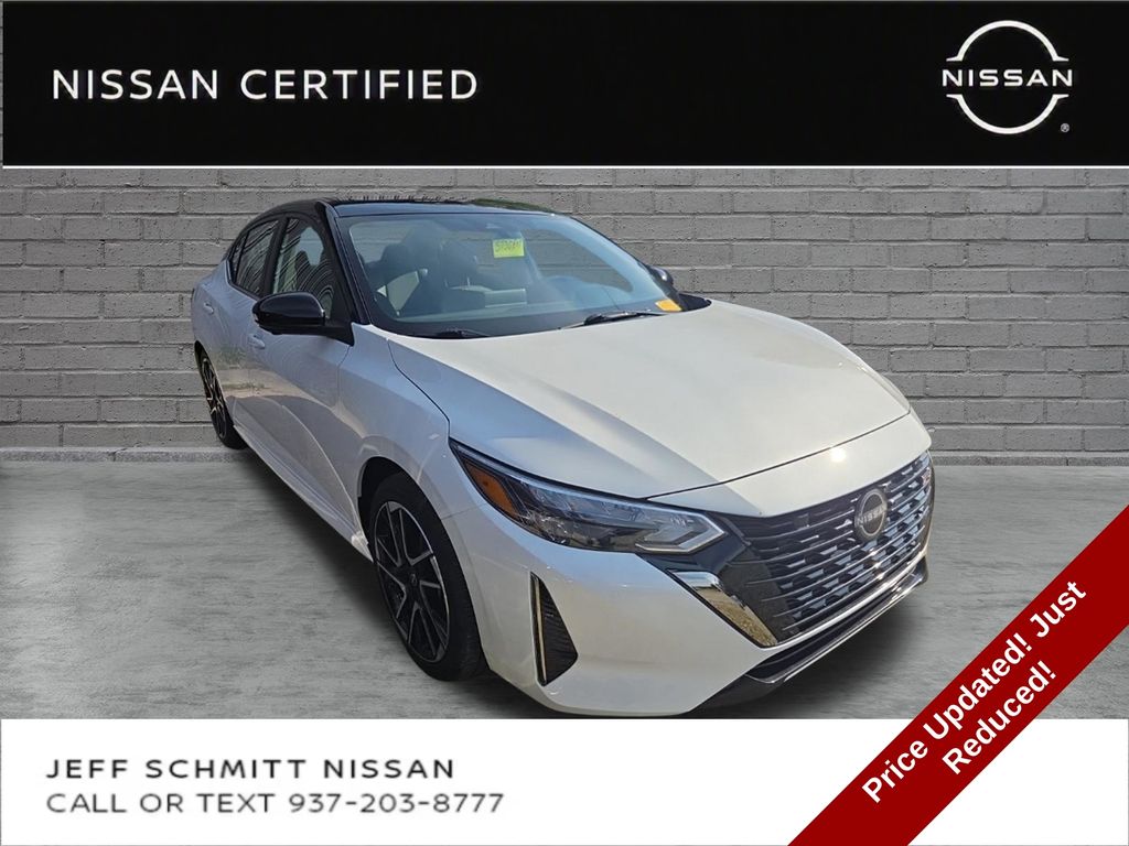 Aspen White/Super Black 2025 Nissan Sentra Sedan Front-Wheel Drive Continuously Variable Transmission