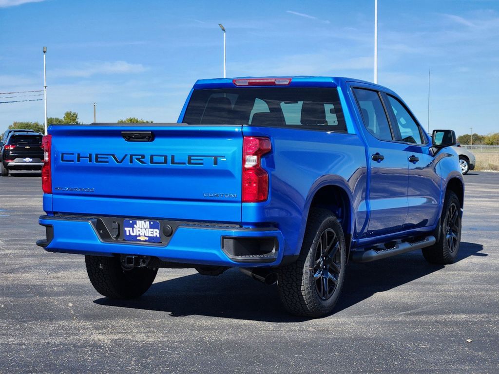 2025 Chevrolet Silverado 1500 Custom 3