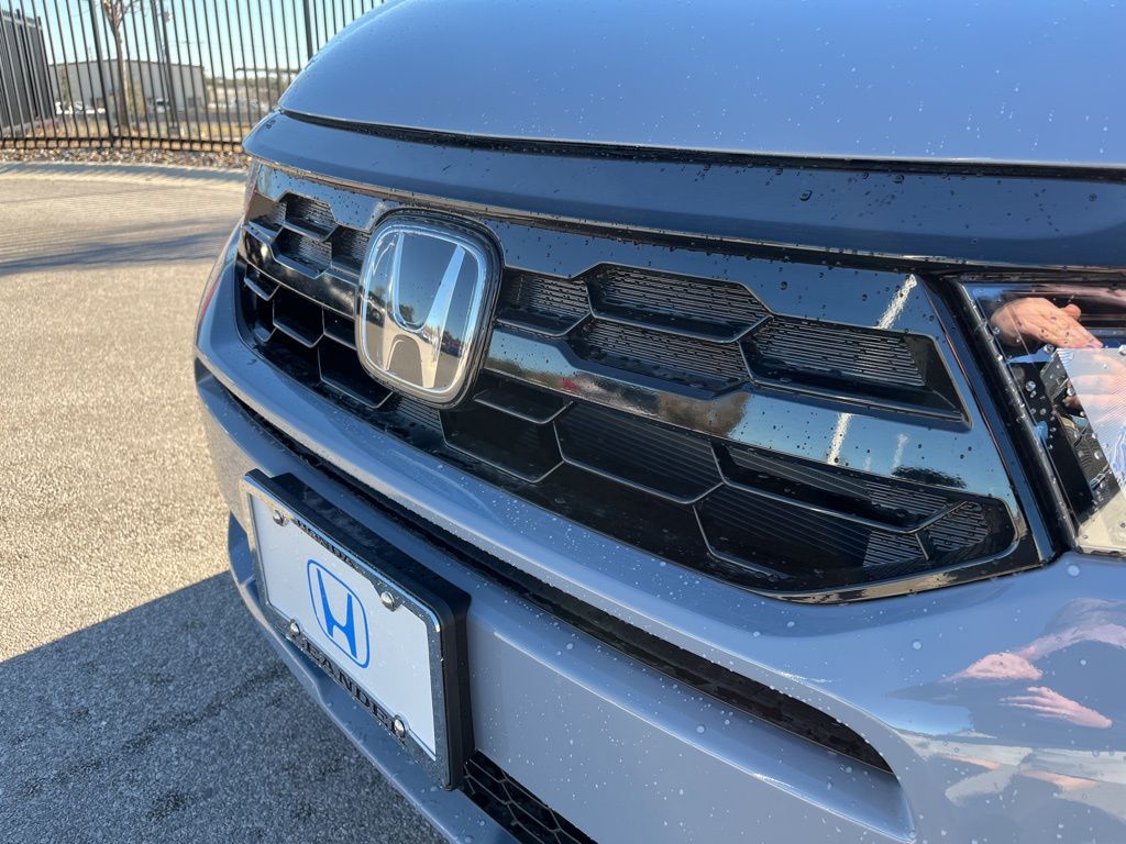 Thumbnail: 2026 Honda Odyssey - 16