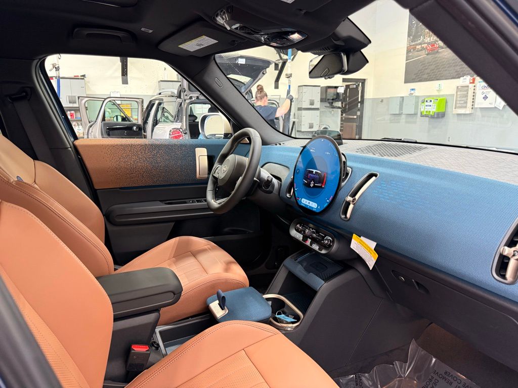 Thumbnail: 2025 MINI Cooper Countryman - 28