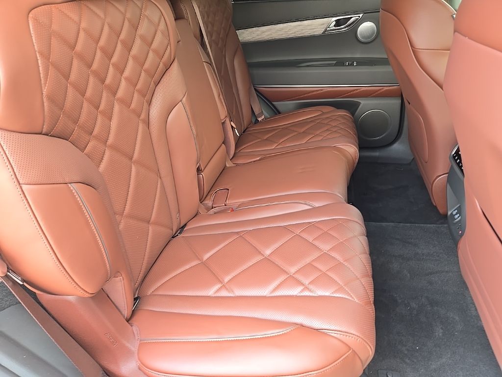 Thumbnail: 2025 Genesis GV80 - 24