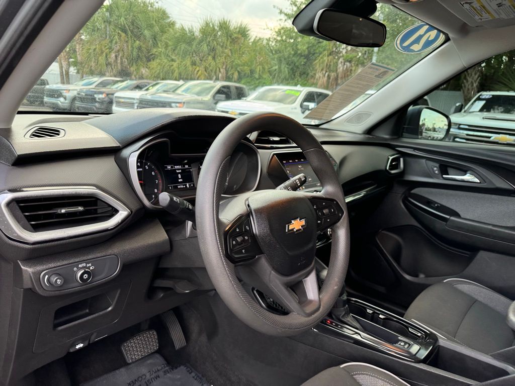 2021 Chevrolet TrailBlazer LS 67