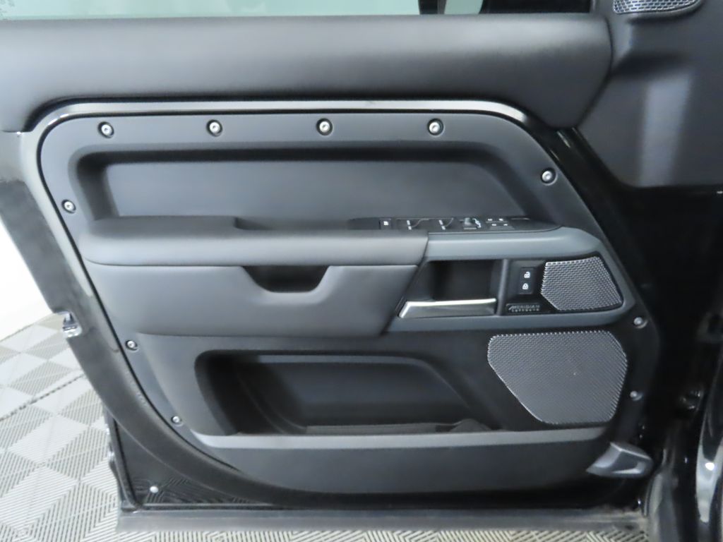 Thumbnail: 2023 Land Rover Defender - 25