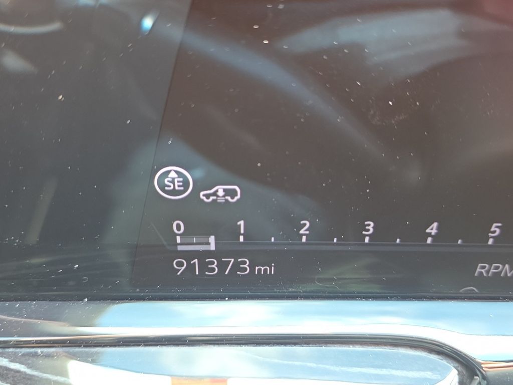 Used 2022 Gray Cadillac Sport image 21
