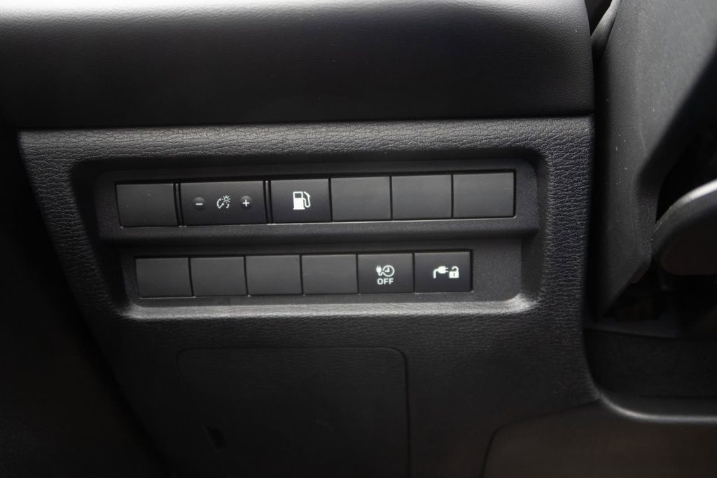 2025 Mitsubishi Outlander PHEV ES S-AWC
