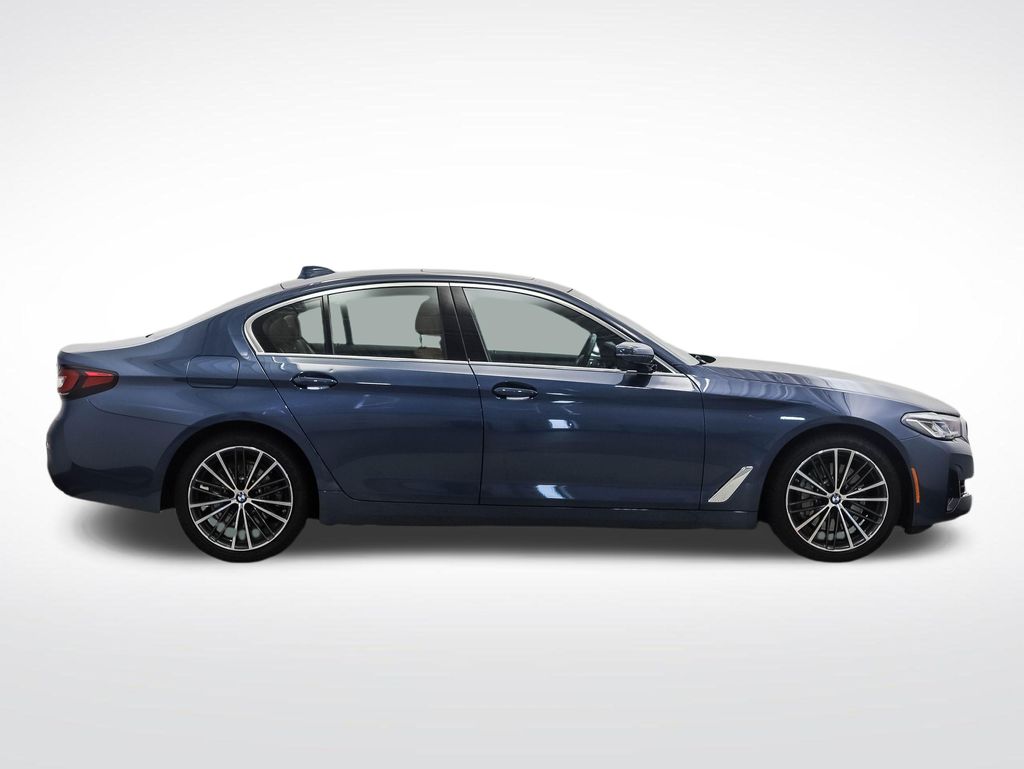Thumbnail: 2023 BMW 5 Series - 6