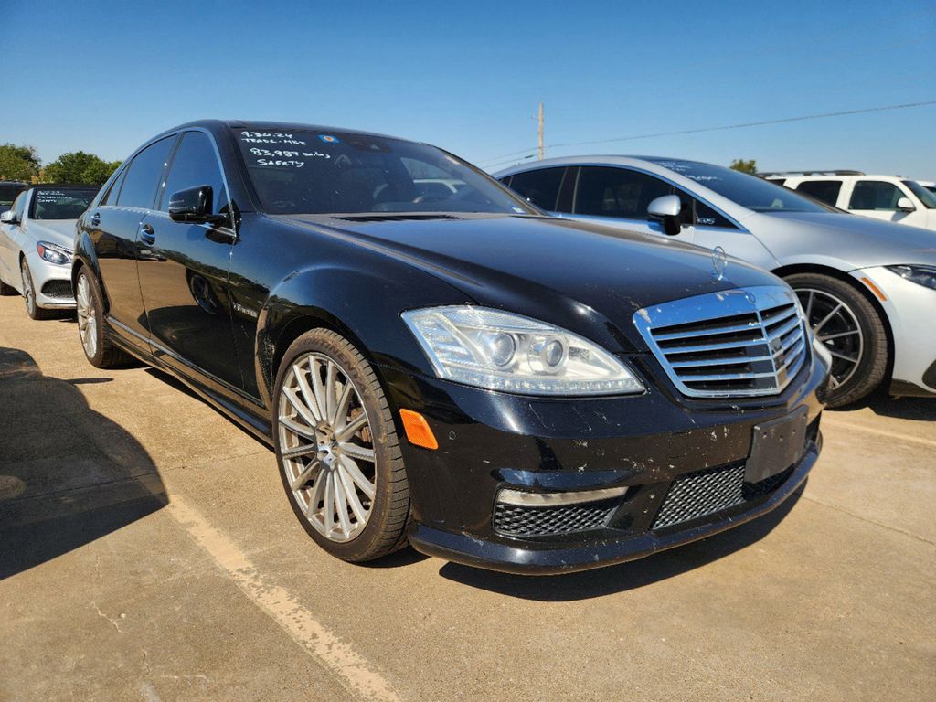 2011 Mercedes-Benz S-Class S 63 AMG 2