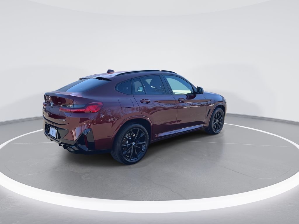 Thumbnail: 2023 BMW X4 - 8