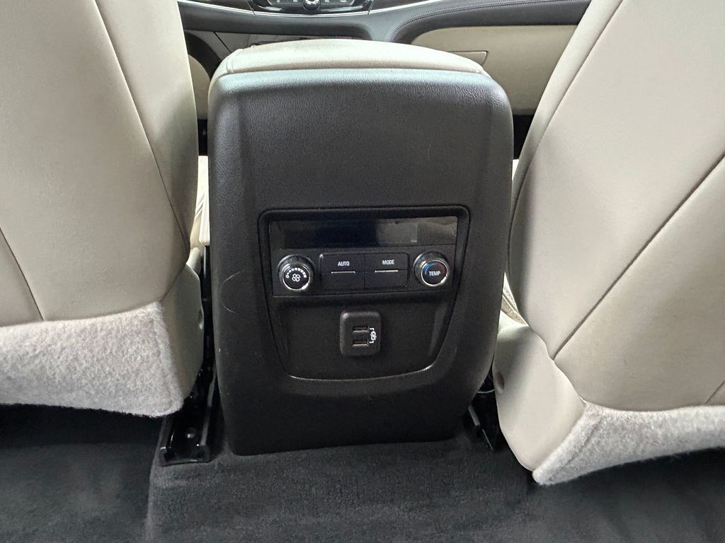 Used 2024 White Frost Tricoat Buick Essence image 42