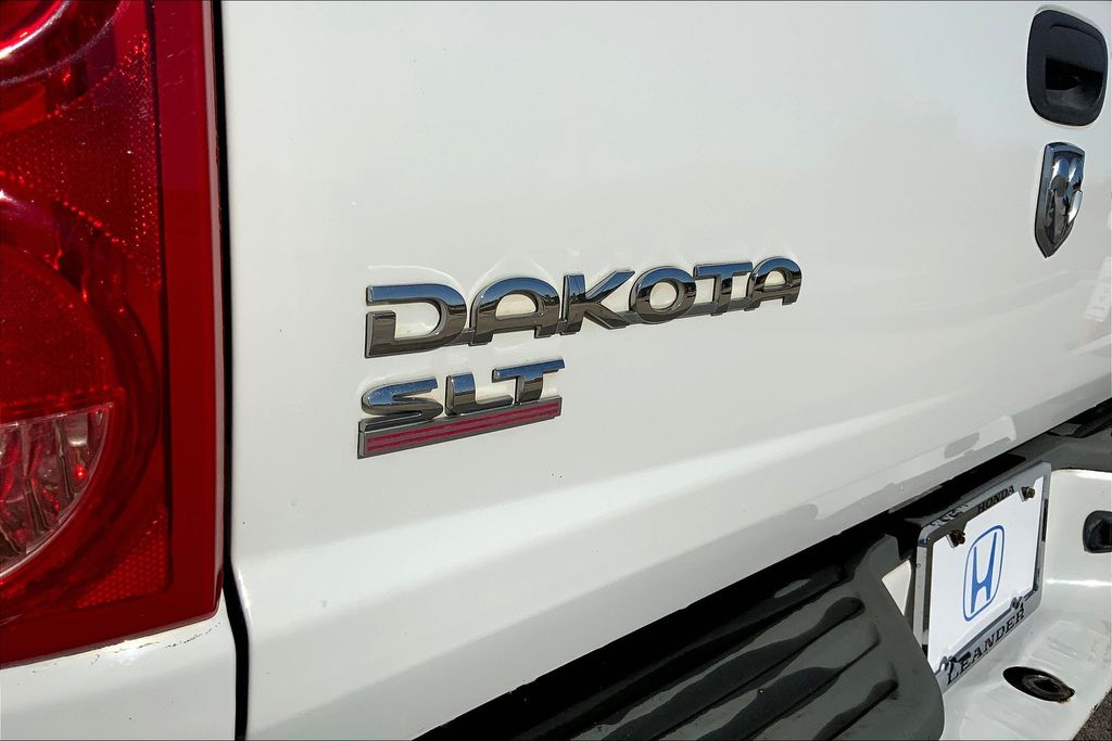 2007 Dodge Dakota SLT 30