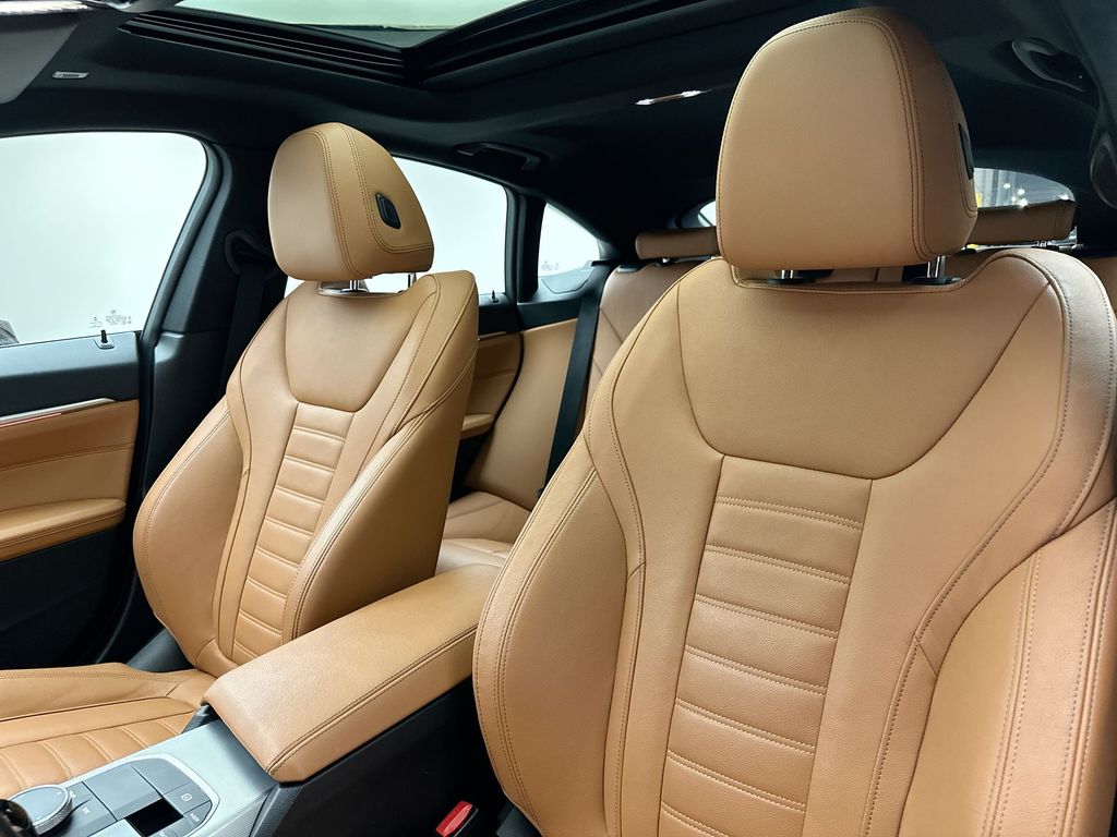 Thumbnail: 2022 BMW 4 Series - 22