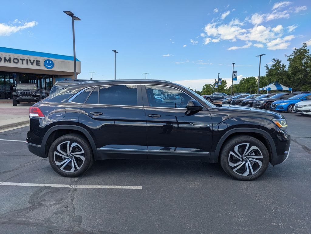 2022 Volkswagen Atlas Cross Sport 3.6L V6 SEL 2