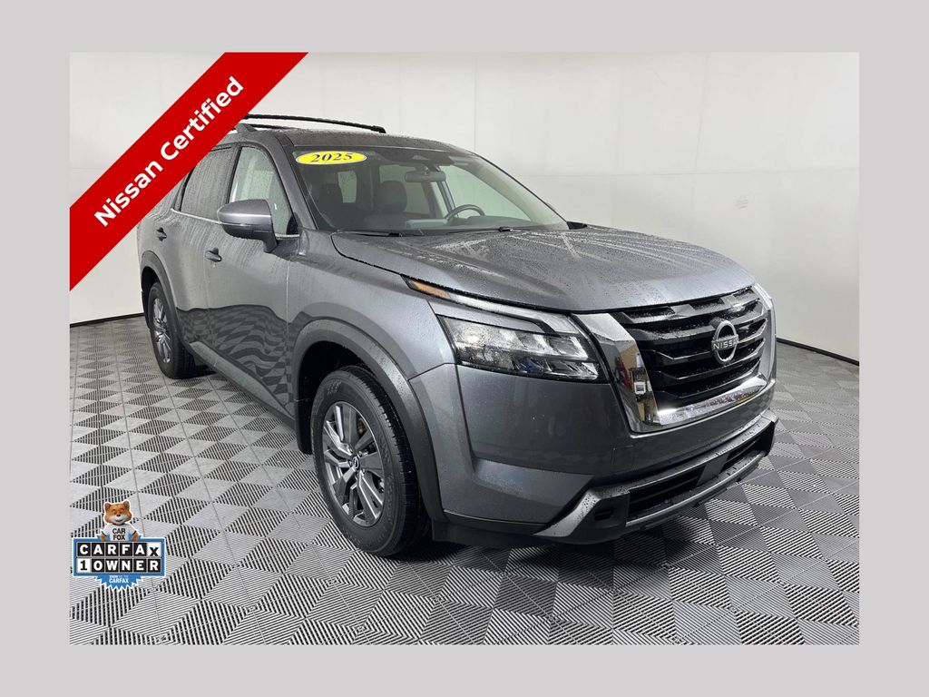 Gray (Gun Metallic) 2025 Nissan Pathfinder SUV / Crossover Front-Wheel Drive 9-Speed Automatic