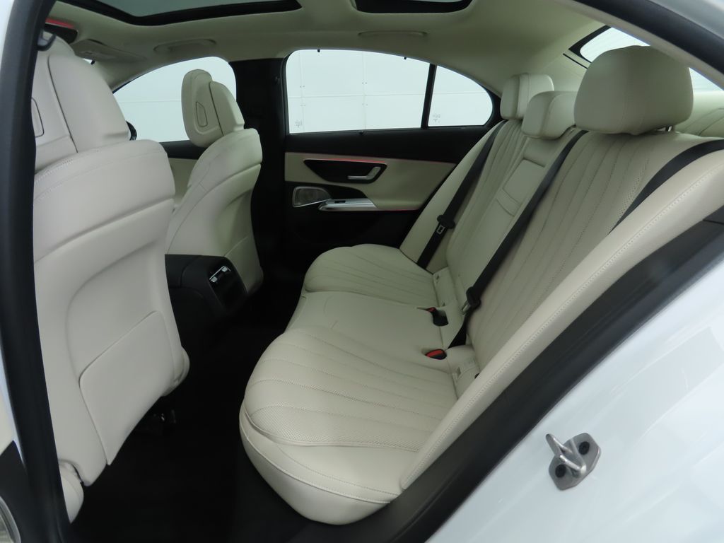 2025 Mercedes-Benz E-Class E 350 23