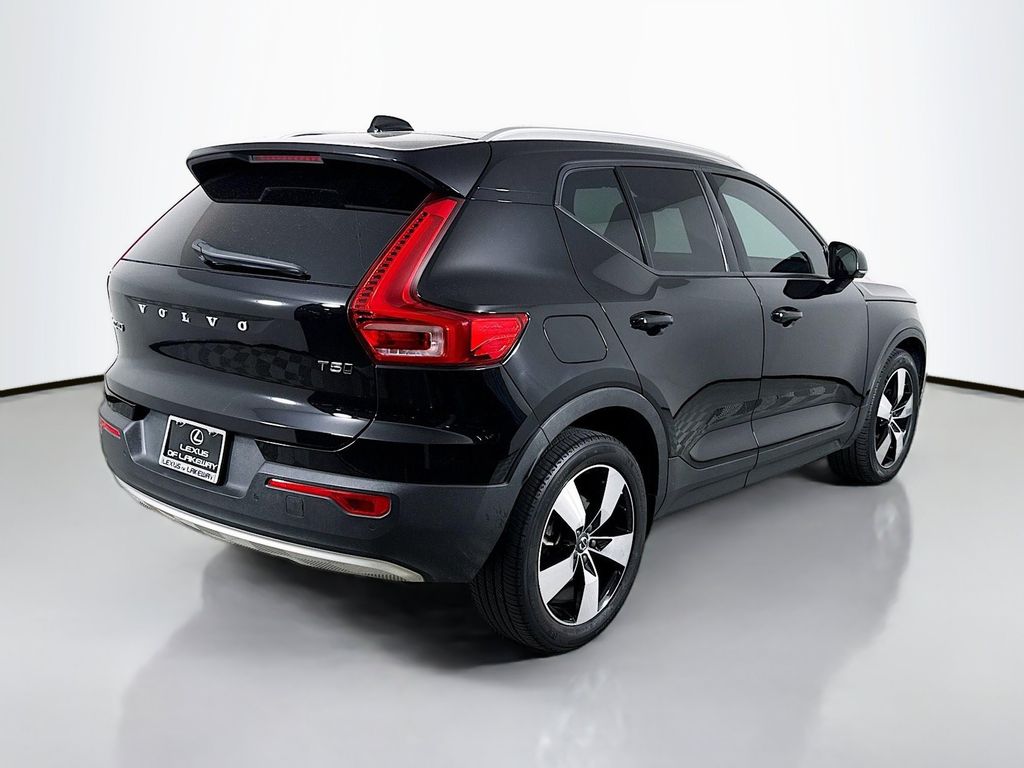 Thumbnail: 2020 Volvo XC40 - 5