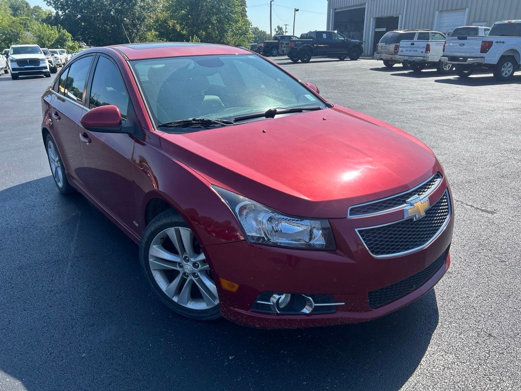 Crystal Red Tintcoat 2014 Chevrolet Cruze Sedan Front-Wheel Drive 6-Speed Automatic Overdrive