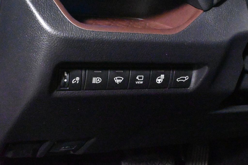 Thumbnail: 2019 Toyota RAV4 - 30