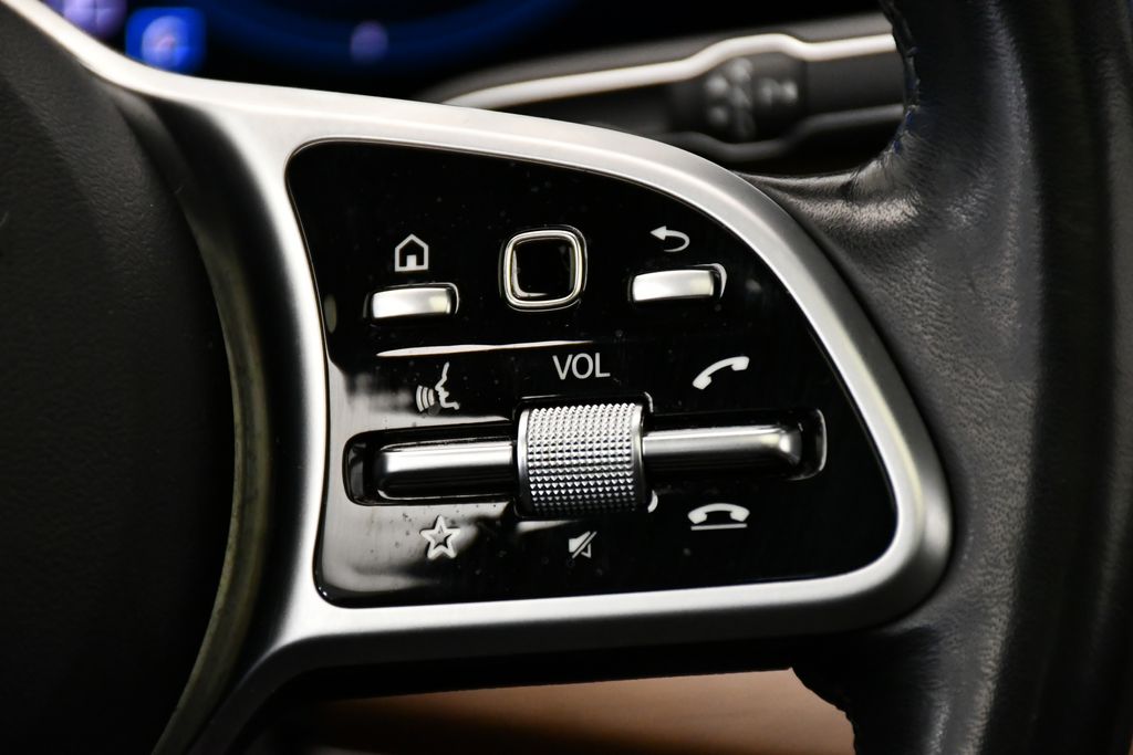 Thumbnail: 2022 Mercedes-Benz GLS - 24