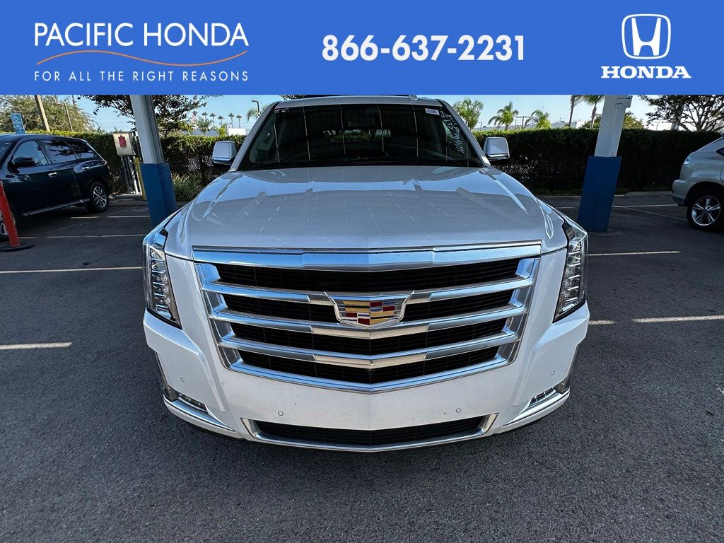 Crystal White Tricoat 2020 Cadillac Escalade SUV / Crossover Rear-Wheel Drive 