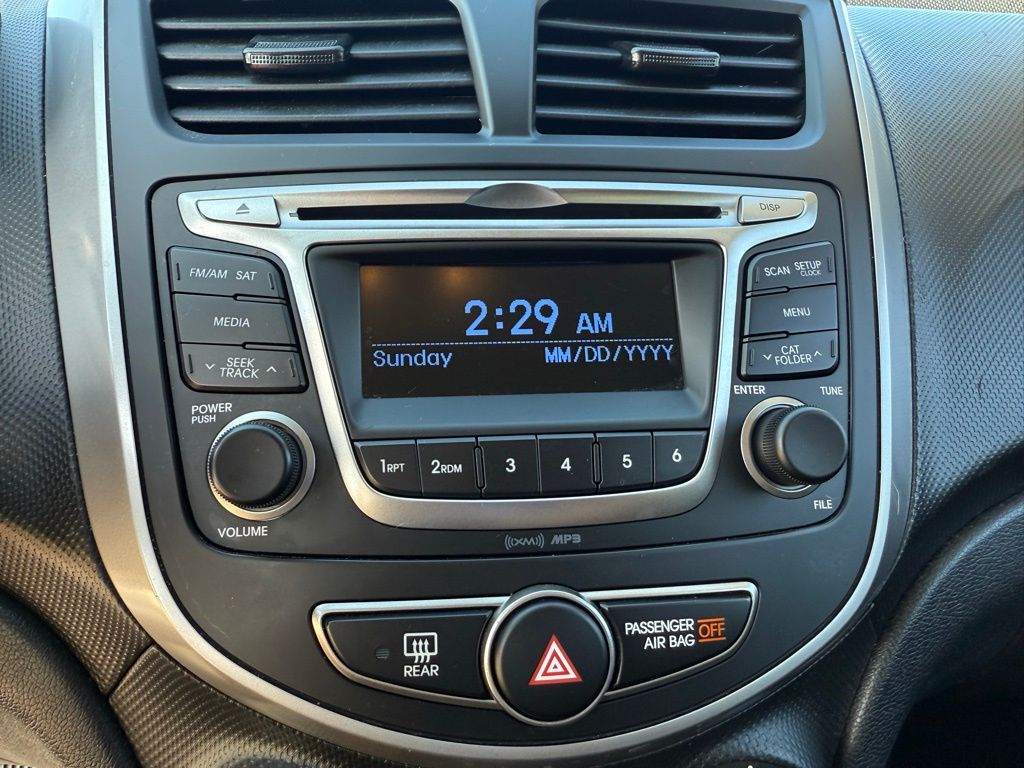 Thumbnail: 2016 Hyundai Accent - 16