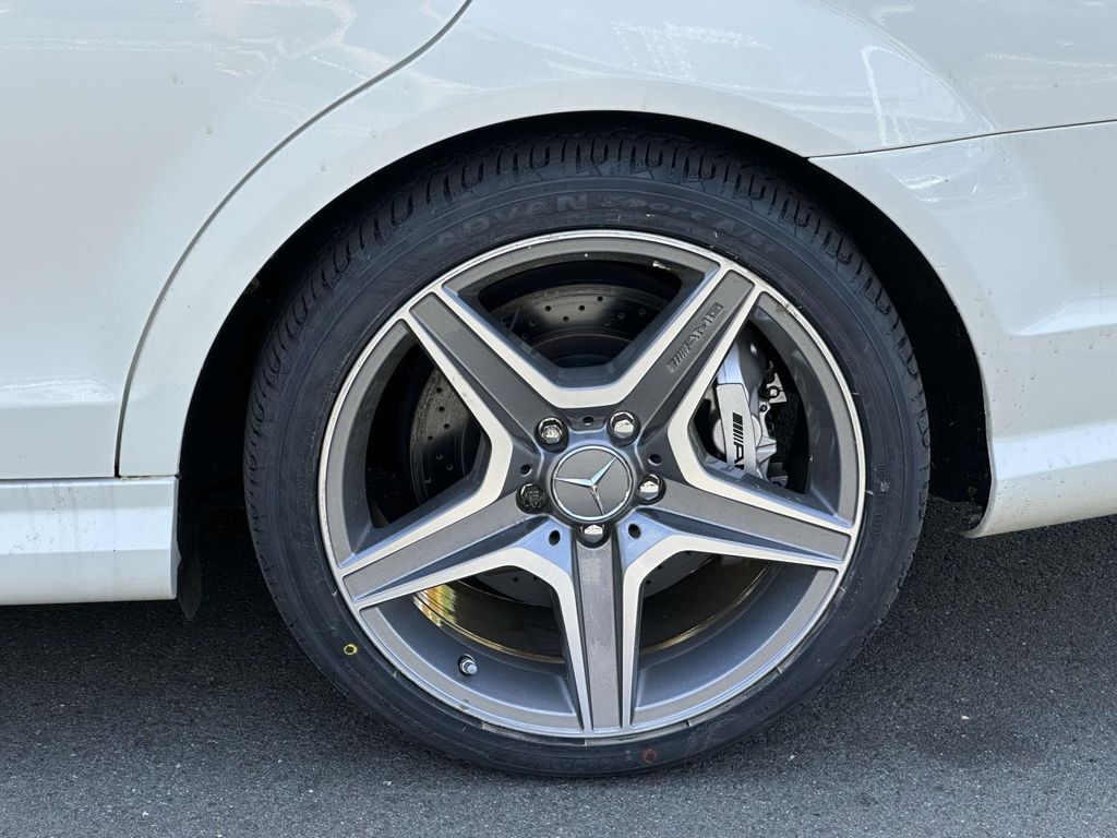 2009 Mercedes-Benz C-Class AMG C 63 7