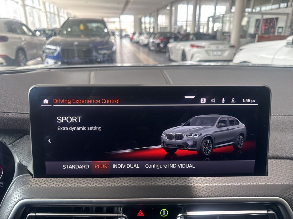 Thumbnail: 2025 BMW X4 - 21