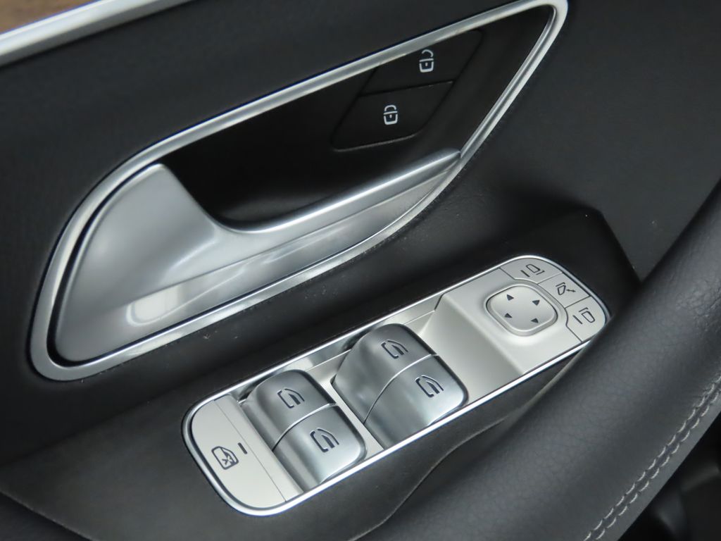 Thumbnail: 2026 Mercedes-Benz GLE - 25