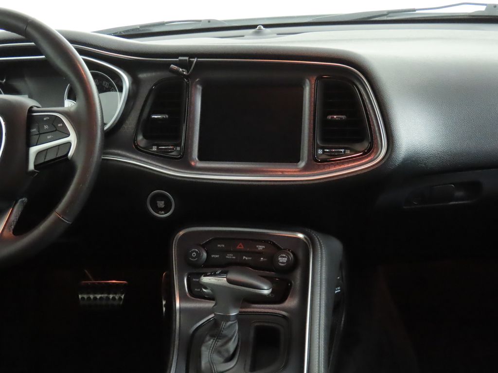 2017 Dodge Challenger GT 14