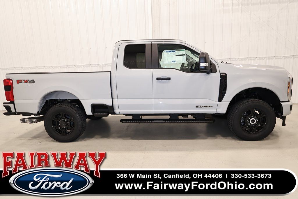 Avalanche 2026 Ford F-350 Super Duty XL SuperCab 4WD Pickup Truck Four-Wheel Drive Automatic